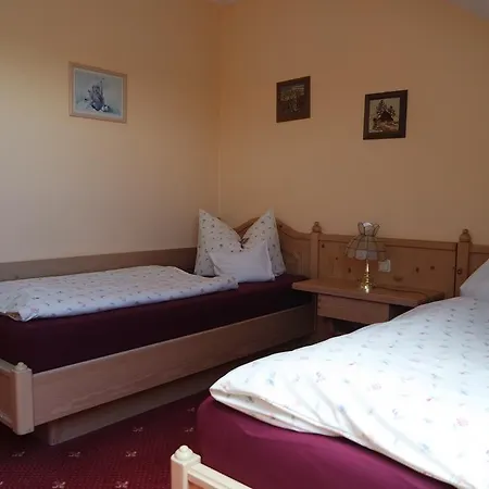 Burgenblick Szálloda 3*