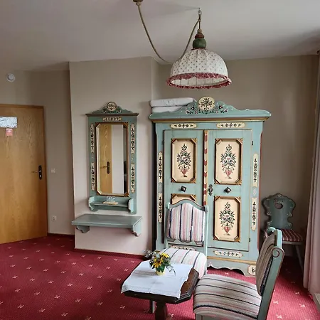 Szálloda Burgenblick 3*
