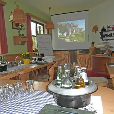Burgenblick Garni&tagungshotel Hotel 3*